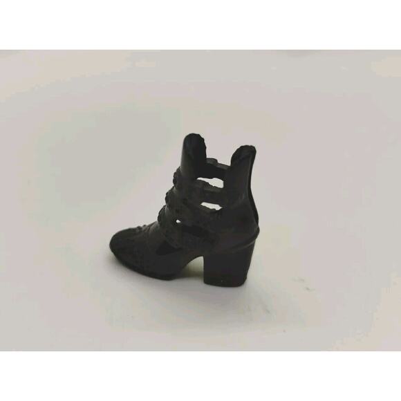 Mattel Barbie Black Platform Chunky High Heels Doll Shoes Studs - Right Only - Picture 2 of 5